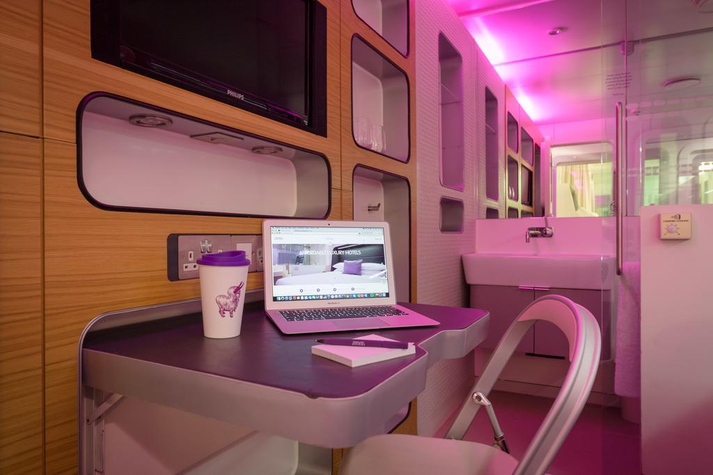 Yotelair London Heathrow Airport Hillingdon Eksteriør billede
