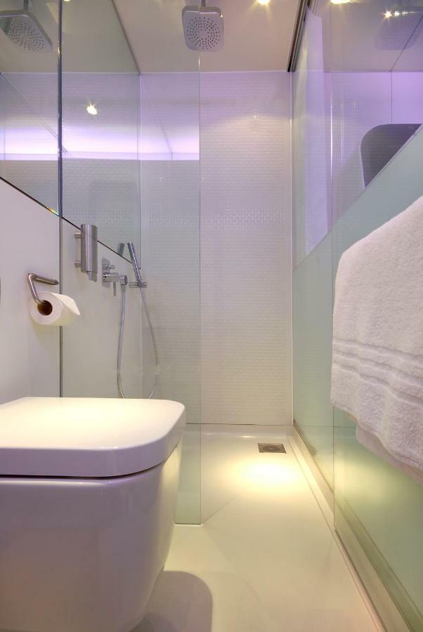 Yotelair London Heathrow Airport Hillingdon Eksteriør billede